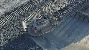 Large rotary excavator at the ore quarry in Australia