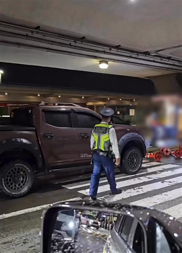 From a reader: “NAIA Terminal 3. No injuries, no damage. Just a ‘17’ protocol plate running over every orange barricade in sight.” NOTE: The sender mentioned Terminal 3 in his message, but another reader has said that this is Terminal 1. Join the VISOR Community: www.facebook.com/groups/539233858932471 | VISOR