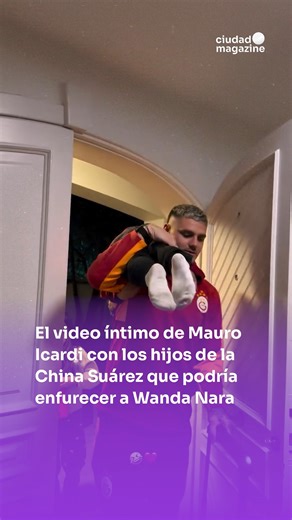 Ciudad Magazine on Instagram: "Tras romper un récord histórico en el Galatasaray, el futbolista protagonizó una escena familiar junto a su pareja y sus niños que se volvió viral y reavivó la polémica. 🔗 Mirá la nota completa en Ciudad.com o link en bio #Espectáculos #MauroIcardi"