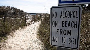 Can you bring alcohol to AL beaches this spring break? Here's the law