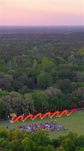 Don’t miss the Gulf Coast Chinese Lantern Festival at Bellingrath Gardens & Home—now through June 15! Wander through 41 glowing lanterns lighting up the night with color, creativity, and interactive fun. Open 5–10 PM nightly, even on Easter & Memorial Day! 📷 : @ Jhartleyphoto on Instgram | Sweet Home Alabama