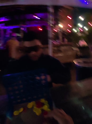 Quick connect 4 game got intense 😬😂 #pov #games #challenge #fyp #funny