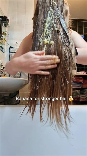 «El secreto del cabello abundante es la limpieza y el fortalecimiento adecuados»