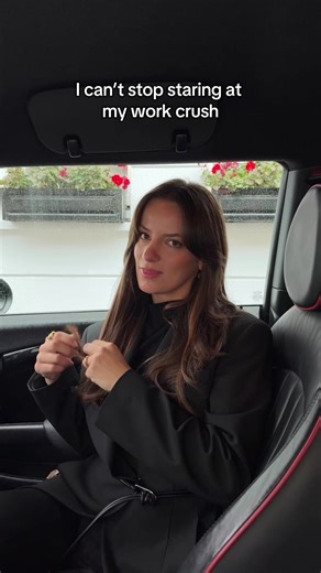 Interview on YouTube today @ 5PM 👀 #boxboxwithbella #f1 #interview #davidcoulthard #dc