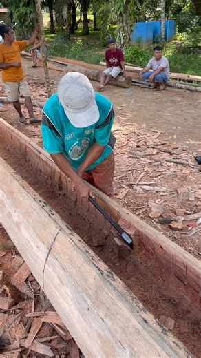 Handcrafted with an Axe: The Art of Traditional Wooden Boat Building #woodenboat #pacujalur