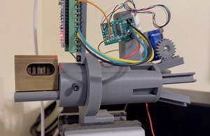 This robot picks locks using brains instead of brawn | Arduino Blog