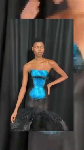 Cute backstage moment with Victoria at Schiaparelli 💙