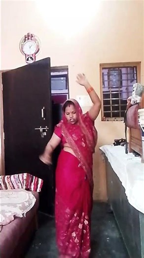 dance video#Raja karvat mein dab jaate dholak per ka geet#Sortes video#