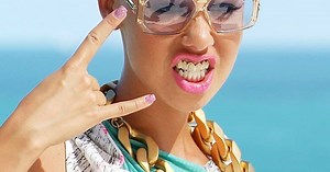 Girls With Grillz