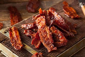 Smoked Bacon Jerky [Honey Marinade & Applewood Pork]