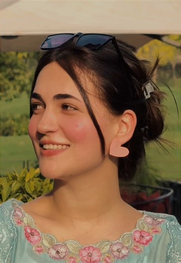 aizakhaannn_ (@aizakhaannn_)’s videos with original sound - Awais Mirza