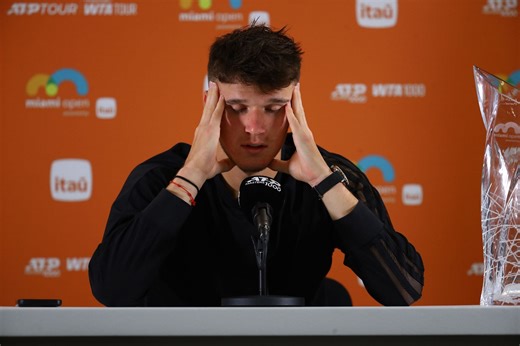 "I couldn't walk, couldn't run" - Jakub Mensik reveals exactly what happened to him before Miami Open run and victory against Novak Djokovic