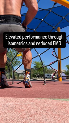 Rob Bozada, FRSC on Instagram: "🧠Before force exists, the nervous system must solve 5 problems: When the intent to contract is issued, the CNS must orchestrate the following: 1. Select the correct motor units 2. Recruit them in sufficient quantity 3. Synchronize their firing 4. Increase discharge frequency (rate coding) 5. Stabilize the signal (reduce variability and inhibition) EMD is the time it takes to complete those steps plus mechanical transmission. ⚡️Motor unit recruitment timing (the b