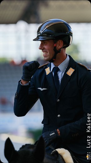 Jérôme Robiné on Instagram: "So darf’s weitergehen! 😁💪🏼 Benny hat sich heute im Viereck von seiner allerbesten Seite gezeigt – und das wurde belohnt: Aktuell liegen wir punktgleich mit Tim Price auf Platz 1 mit 27,3 Minuspunkten. Im Nationenpreis liegt Deutschland aktuell auf Rang 3. Jetzt sind wir gespannt, was das Wochenende noch für uns bereithält! 🇩🇪😍 #chioaachen #eventing #dressage #eventinghorse"