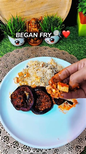 Baigan Tawa Fry 🔥 A Crispy, Garlicky Delight You Won’t Regret Trying!#baingantawafry #shorts