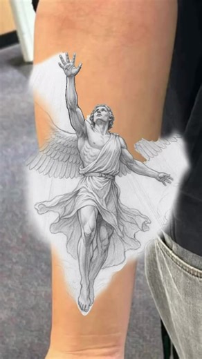 Sometimes you don’t get it the first try. But that’s OK. At the end of the day, I wanna make sure my client walks away happy and enjoy their experience with me. Apprentice at @Blv@Blvck Sky Tattooang#angelg#angeltattoon#wingstattoodesigng#angelwingstattoo❣️