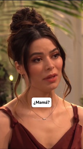 Y jamas sabremos quien es la madre porque cancelaron la serie 😭😭😡😡 #icarly #icarlyreboot #carlyshay #spencershay #freddiebenson #nickelodeon #nick #paramountplus #paramount #serie #series #español #fyp #fypシ #xyzabc .