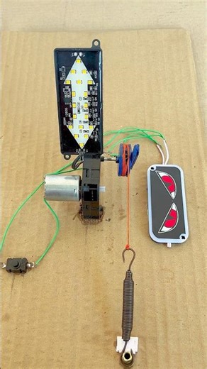 Powering spiderman & traffic light using sprimg tension#shorts