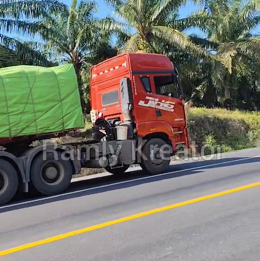 904K views · 12K reactions | Trailer Raja Jalanan Habis Napas, Lae Tampu Langsung Lari Mengganjal. | Ramly Kreator | Facebook