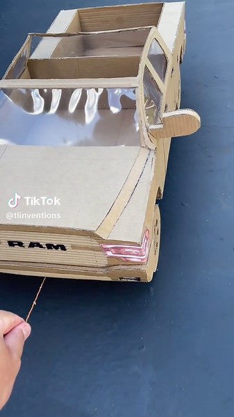 Como Fazer uma Caminhonete Dodge Ram de Papelão