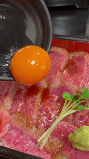 #奈良#奈良グルメ#奈良公園 #奈良ランチ#奈良ディナー#ステーキ#賞味期限15分 #肉屋黒川 #ステーキ重 #nara#narajapan🦌 #naratrip 詳しくはインスタで🫶