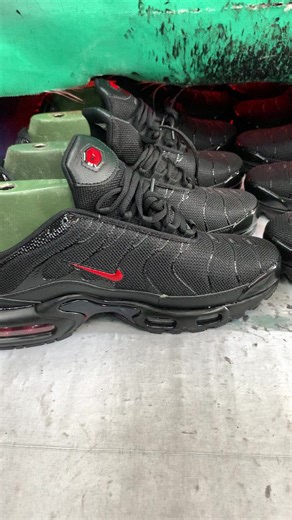 #factorywork #airmaxplus #fyp #tn #sneakers