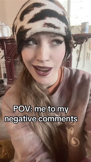 Random ppl trying to make face noises at you through taps on a screen 📱 I care more what God says😘