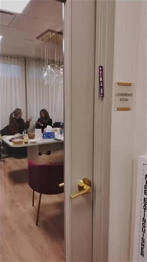 NRP Training Recap🤱🏻Here’s Why It’s So Important NRP (Neonatal Resuscitation Program) is the gold standard for newborn resuscitation — and it’s something every birth professional must renew every two years. Not because it’s a formality… but because these skills save lives. Here’s why this training matters so much: ✨ Birth can change in seconds. Even the most beautiful, low-risk birth can take an unexpected turn. NRP equips us to respond immediately and effectively when a newborn needs help tra