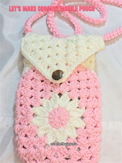 Crochet Mobile Pouch: Handmade with Love