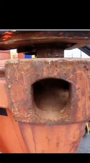 small devices that do big jobs : twistlock