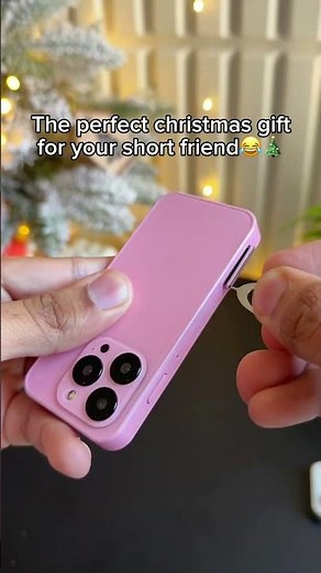 perfect for small hands 🤭🎄