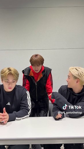 𝑩𝑬𝑺𝑻 𝑨𝑳𝑩𝑼𝑴