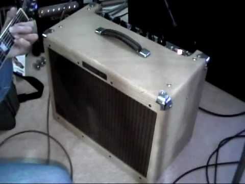 Peavey Classic 30 with Vintage 30