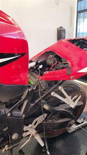 Electrical problem detected #suzukimotorcycles #gsxr #MotoRivers