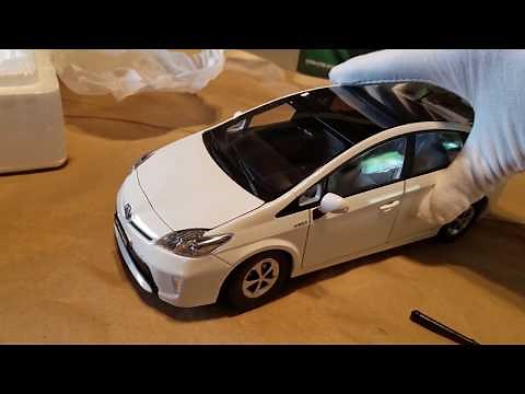 Unboxing of prius diecast model