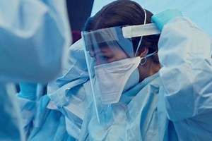 Stream It Or Skip It: ‘Pandemic: How To Prevent An Outbreak’ On Netflix, A Scary Docuseries About How The Flu And Other Diseases Could Wreak Havoc