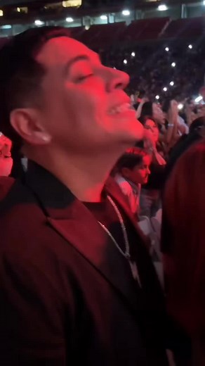 Los Temerarios: Edvin Caz en Concierto
