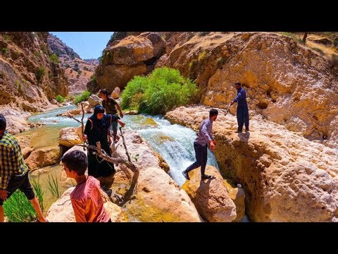 Documentary about nomad migration: taking refuge in a shelter under a cave