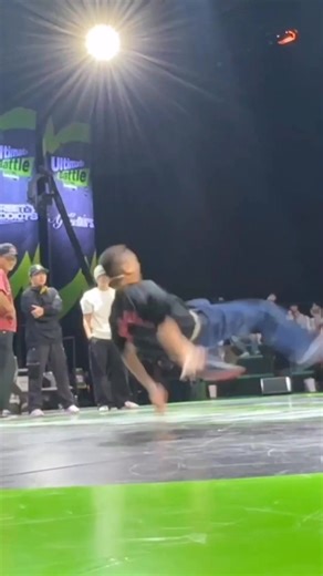 Flying Steps Breakin' It Down - Old School Hip Hop Dance