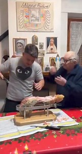 486K views · 2.6K reactions | Deda Italijan uči unuka da seče pršut | Urban Revolt | Facebook