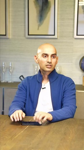 The biggest skills in digital marketing to focus on in 2023 are analytics and data tracking. Here's why. Data is everywhere and a valuable commodity in today's world. You need to know how to analyze data and use data to make informed decisions. Tracking your data and analytics is how you gauge social media ROI. Proper data and analytics tracking let you see where you are wasting efforts and where you need to double down. #digitalmarketing #digitalmarketingskills #digitalmarketing2023 #dataanalyt