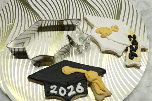 How To Make Graduation Cap Cookies With Royal Icing | A Cake To Remember