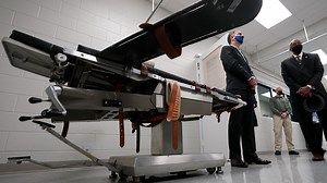 Bill would bring back the death penalty in cases where police officers are murdered