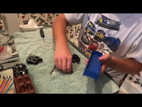 HOW TO REPLACE LIONEL O GAGUE TRUCKS PART 2