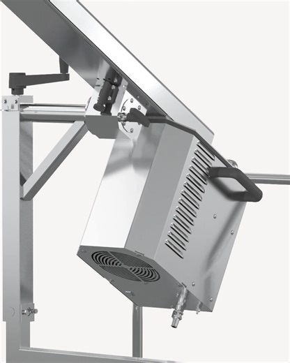 A powerful machine that suits all your processing needs: let’s meet our TBX PRO, a complete product with a comprehensive set of accessories to help you in different ways 👇🏼 ​ 💿 Soup tools and grids​ 👉🏼 Standard tubes​ 💥 and now the NEW medium tube with deflector, ideal for processing or pre-mixing small quantities in deep pots and brasing pans​ ​ But also 👇🏼​ ⏱️ Different speed for different types of preparation​ 👉🏼 Ideal from thick textures to emulsions or even mixed powders​ 🫱🏼‍🫲�