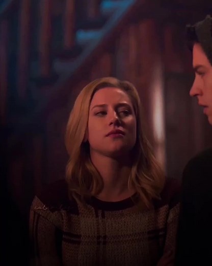 betty just likes to be freaky- #riverdaleedits #colevelosedits #colesprouse #lilireinhart #bughead #beronica #riverdale #colevelos #fypシ #jugheadjones #bettycooper #viral