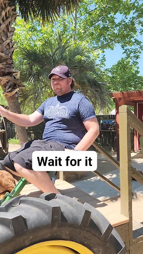 Liberty Farms Petting Zoo #pettingzoo #themepark #goats | In The Loop