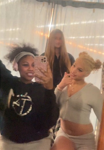 could we be any cuter!?!?? #baddies #queenshi #facecard | baddie’s