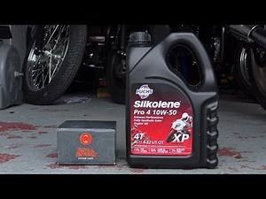 Royal Enfield Interceptor 650 service guide Part 1, oil change with Silkolene's Rasberry Goodness!