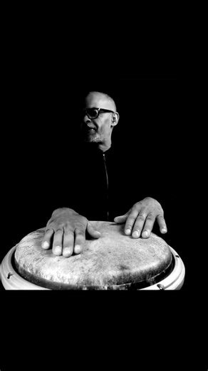 BLUE DJEMBE experimental #djembe #percussion #africandrumming #djembe #djembefola #lafricandrumming